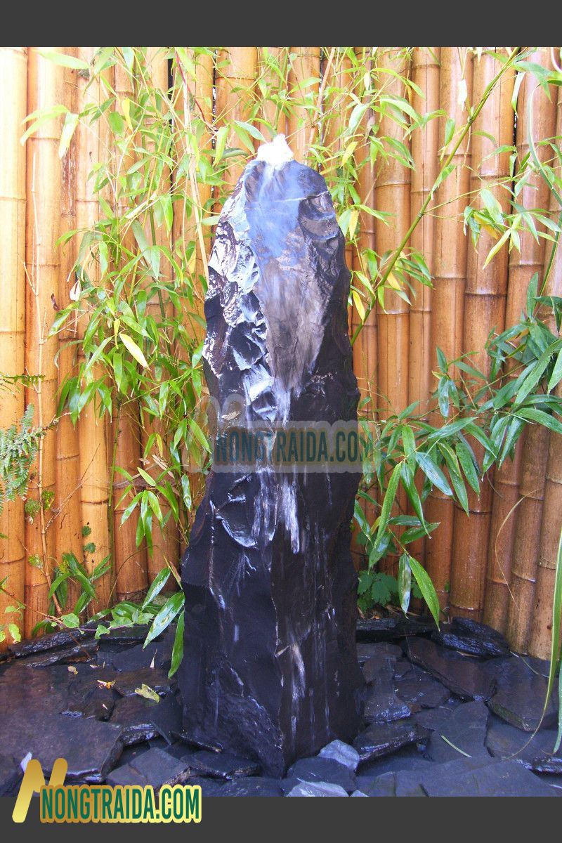 Đài phun nước Monolithe đá Marble đen 100cm