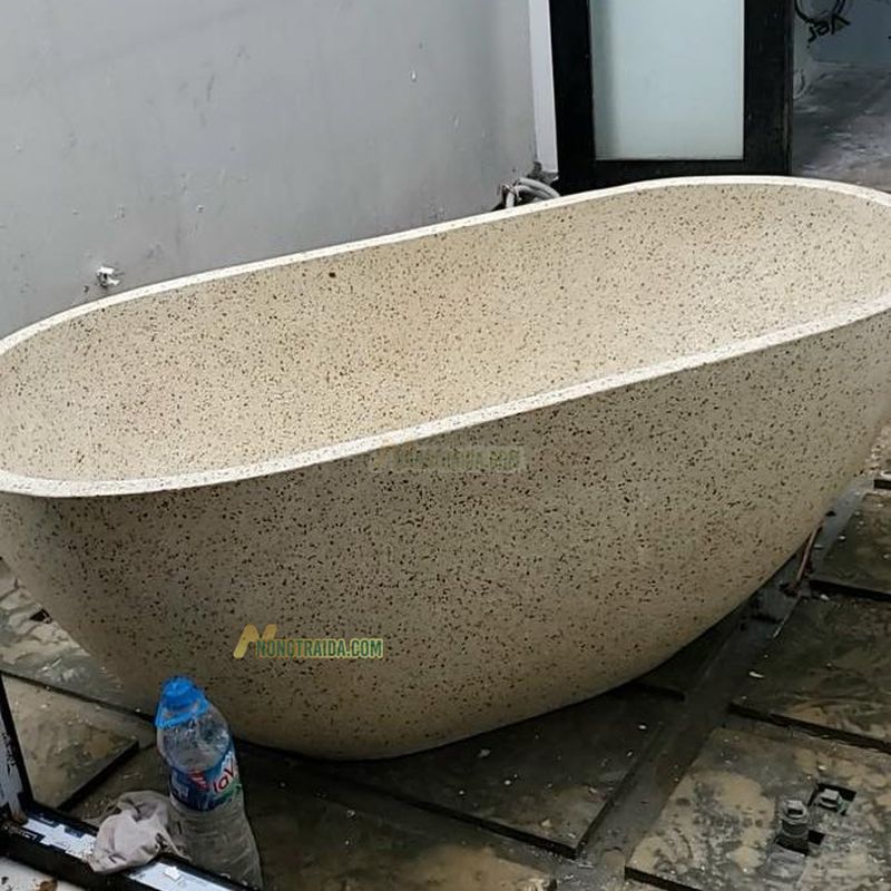 Bồn tắm đá mài terrazzo màu vàng kem