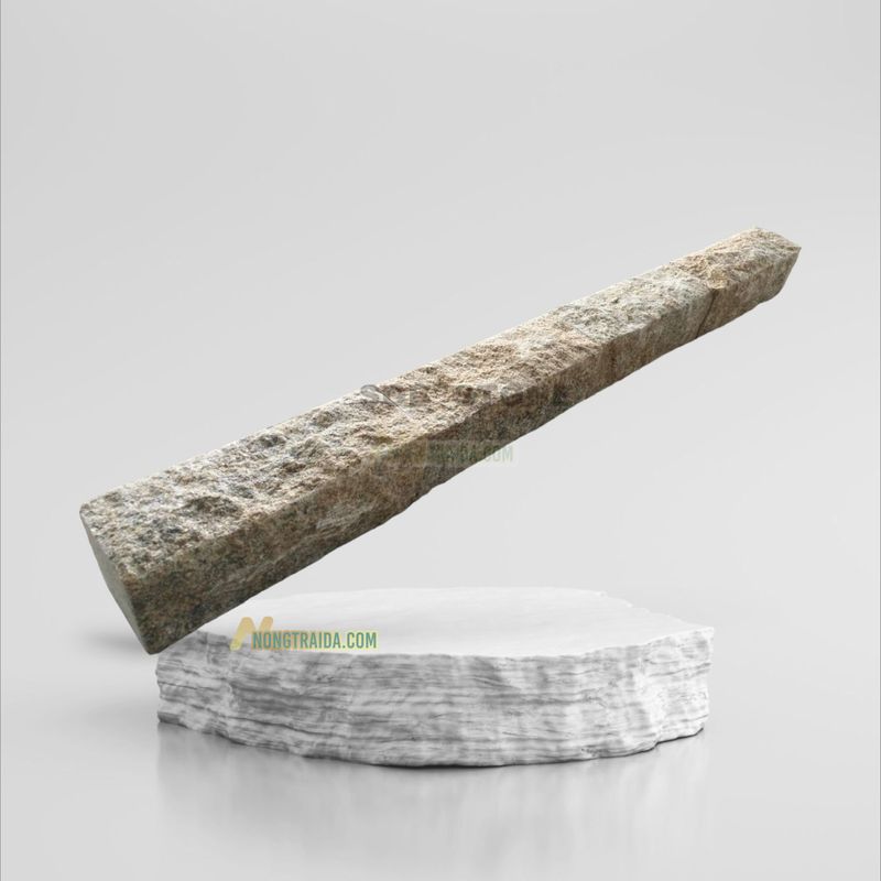 Trụ đá granite trắng muối tiêu bóc lồi 150cm